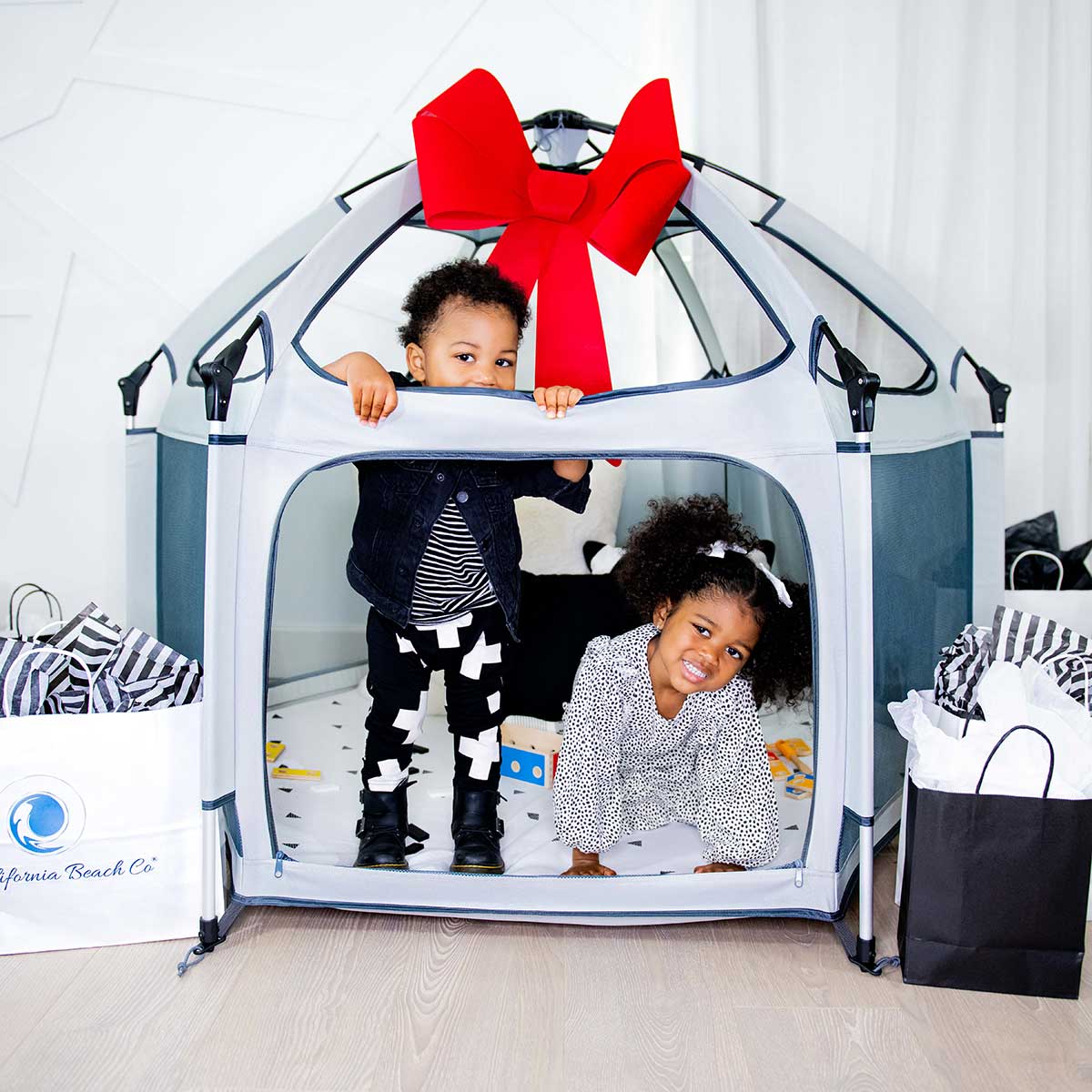 Pop 'N Go® Portable Playpen for Travel & Outdoor Play